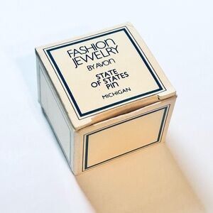 Avon State of States Michigan Pin, Vintage Avon, State Pins